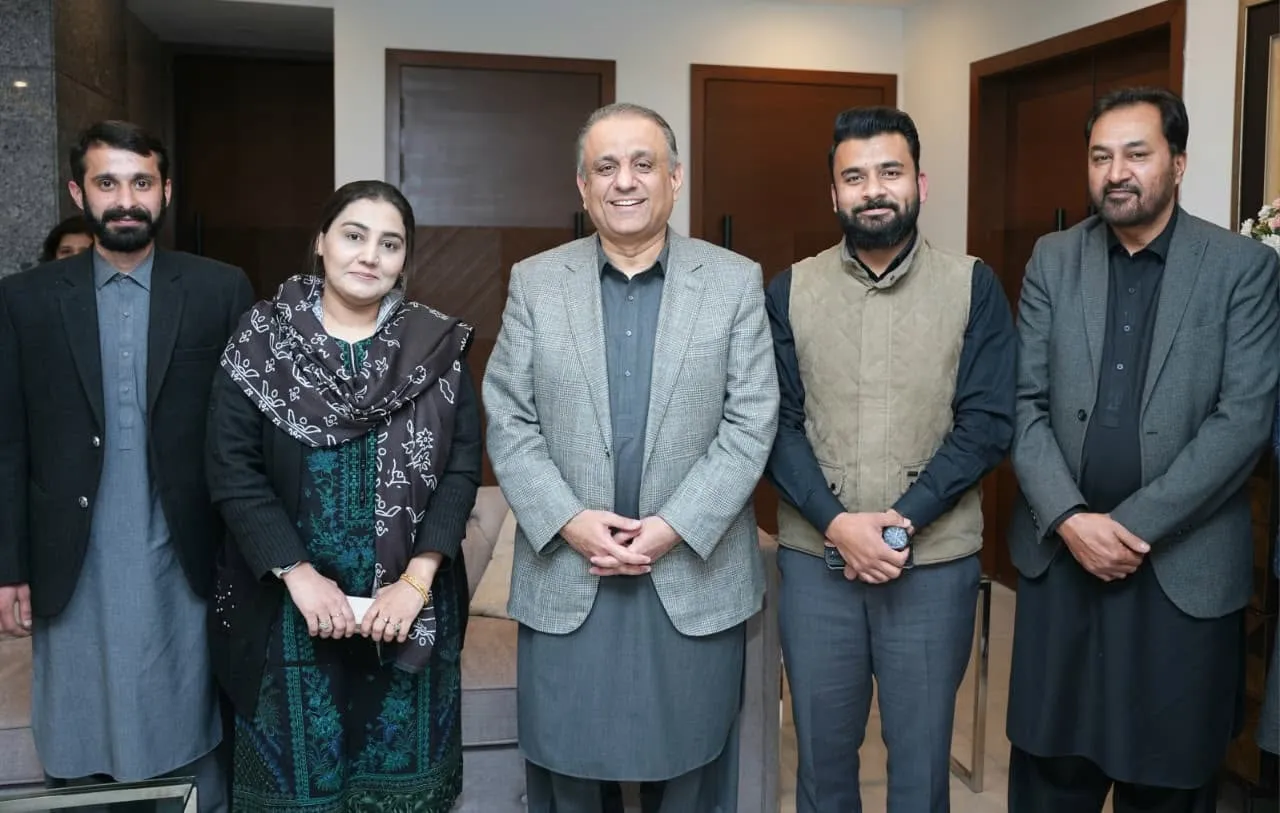 Emperor Marketing leadership with Abdul Aleem Khan, Chairman of Park View City